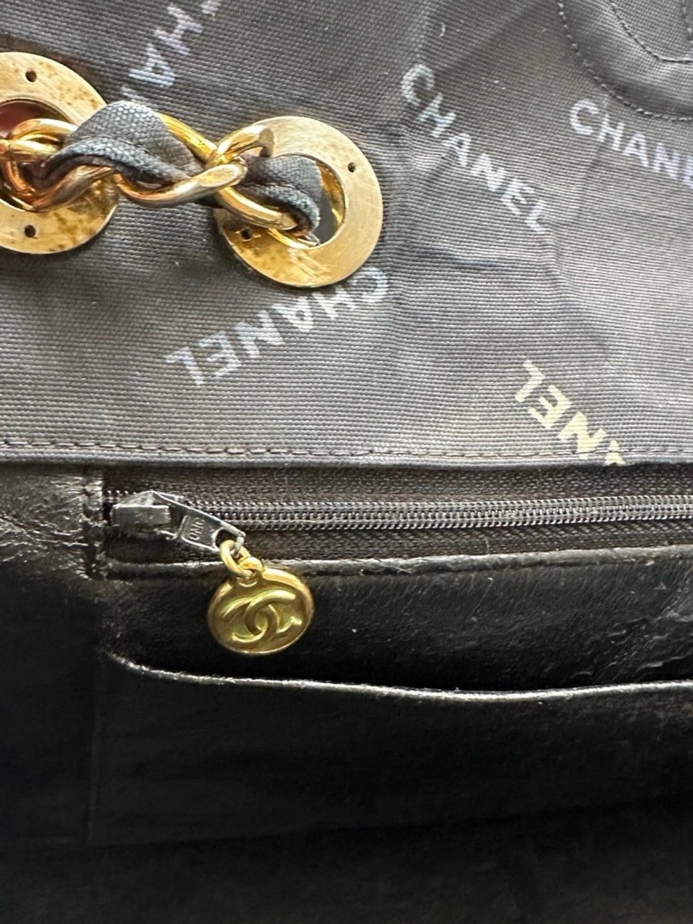 CHANEL Black Quilted Lambskin Shoulder Bag with Gold Hardware - Picture 8 of 13
